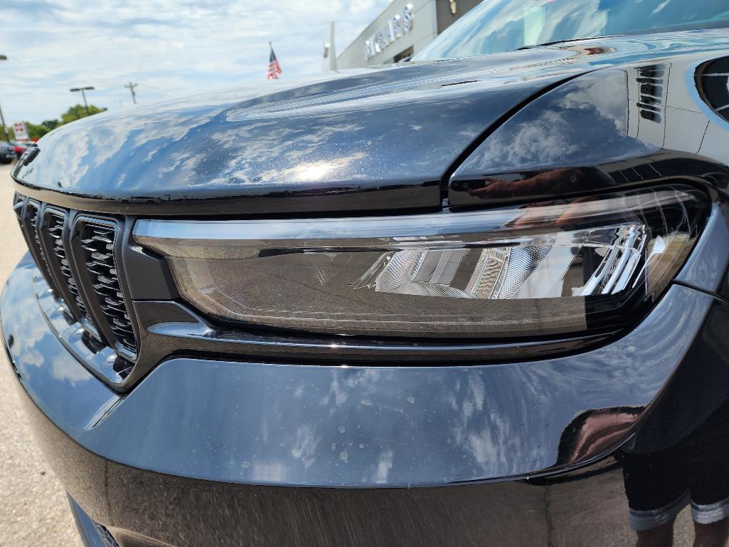 new 2025 Jeep Grand Cherokee car, priced at $51,676