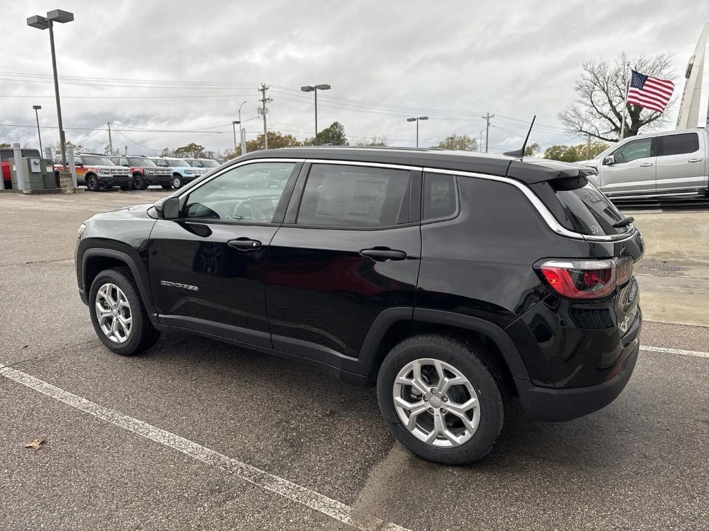 new 2024 Jeep Compass car, priced at $26,988