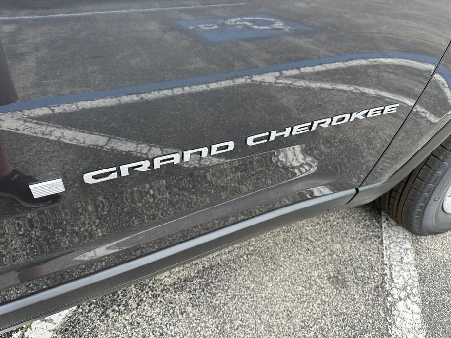 new 2024 Jeep Grand Cherokee L car, priced at $45,288