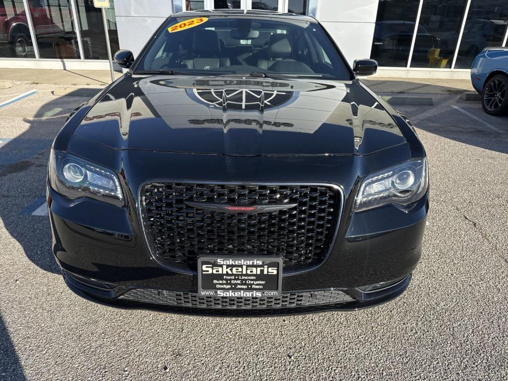 new 2023 Chrysler 300 car, priced at $40,590