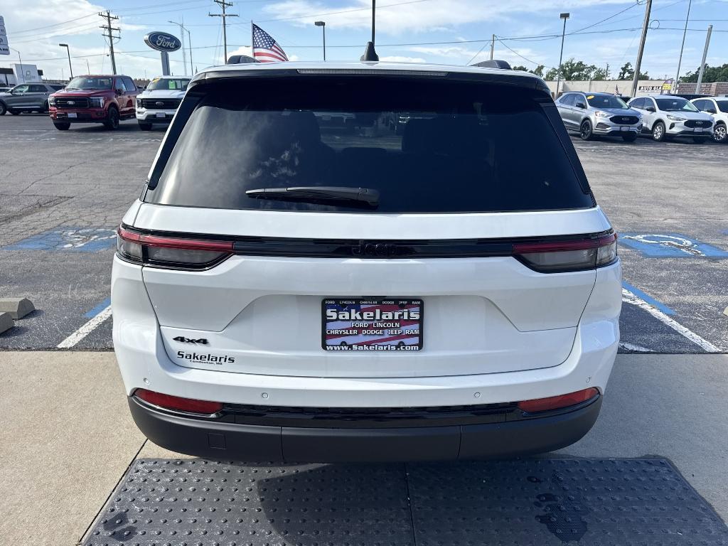 new 2025 Jeep Grand Cherokee car