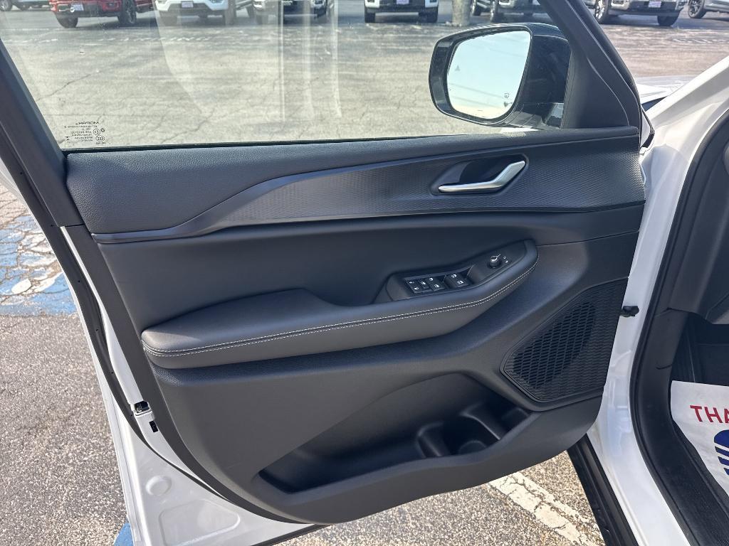 new 2025 Jeep Grand Cherokee car, priced at $43,632