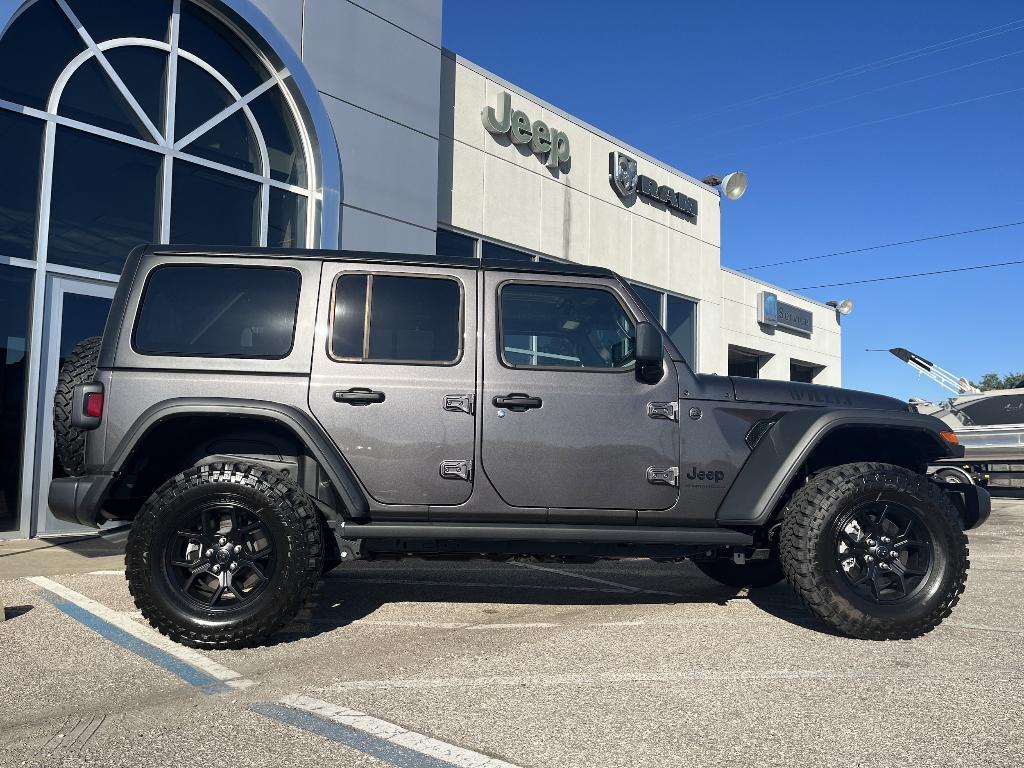 new 2025 Jeep Wrangler car