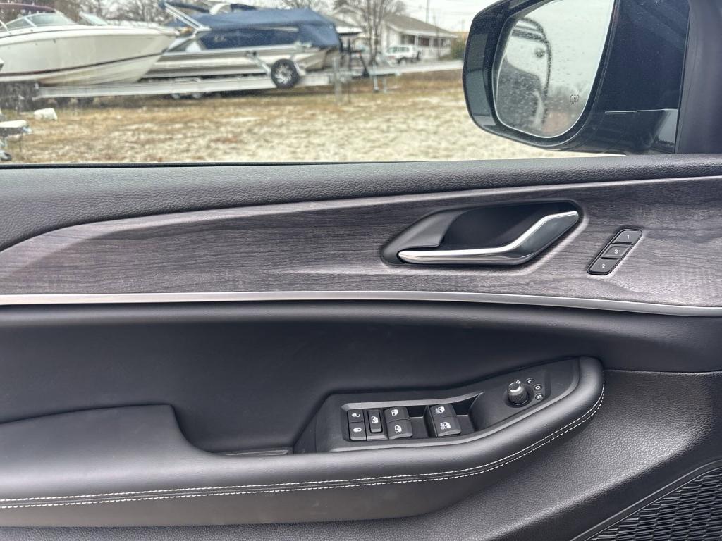 new 2025 Jeep Grand Cherokee L car, priced at $55,680