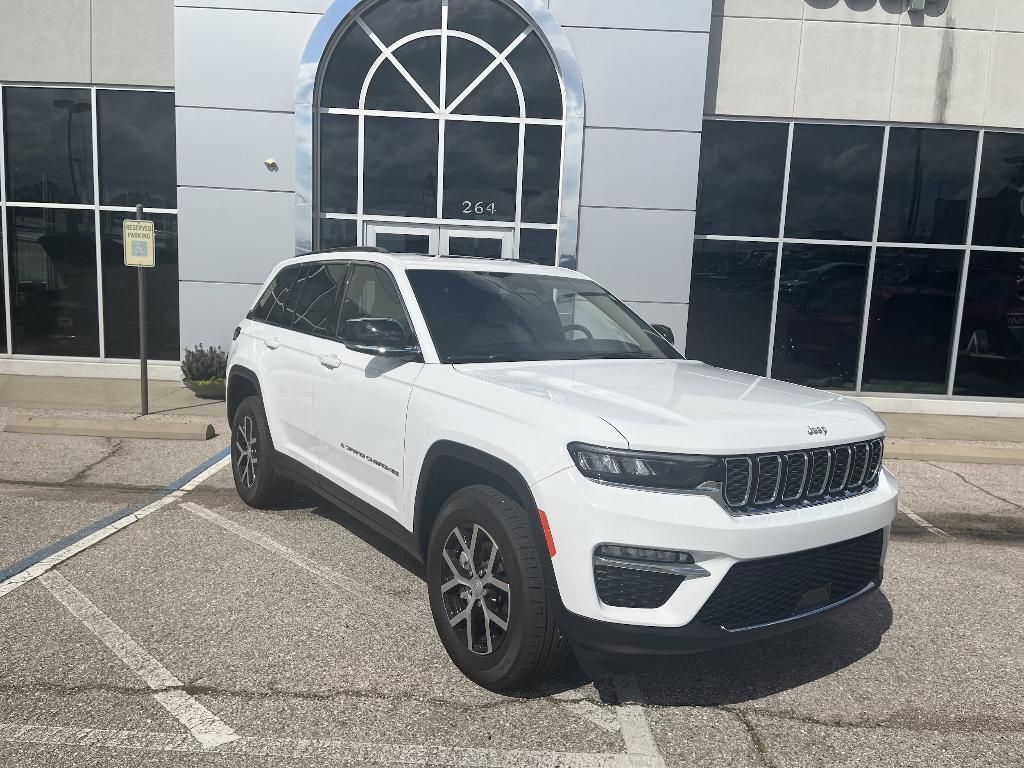new 2025 Jeep Grand Cherokee car, priced at $48,408