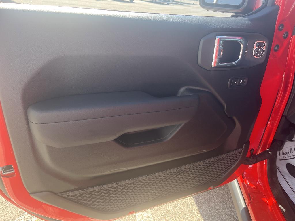 new 2025 Jeep Wrangler car