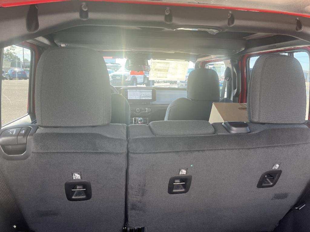 new 2025 Jeep Wrangler car