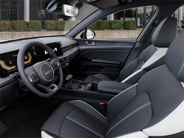new 2025 Kia K5 car, priced at $30,165