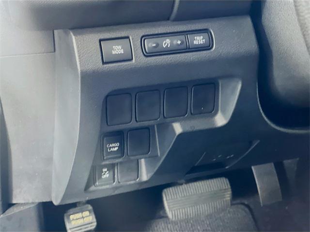 used 2022 Nissan Frontier car, priced at $28,000