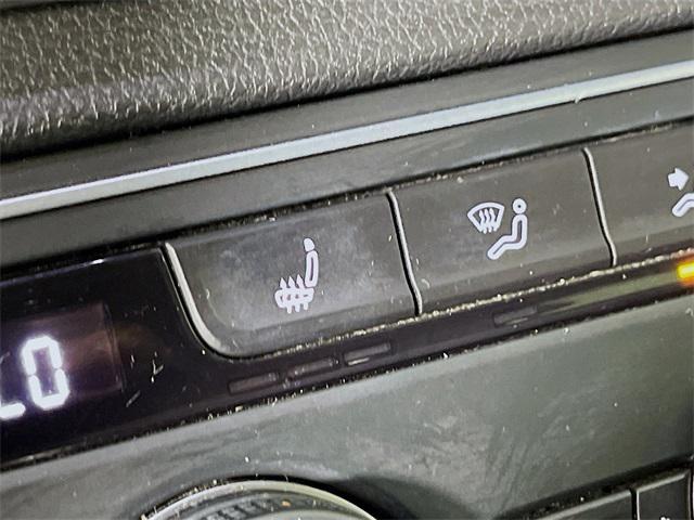 used 2021 Volkswagen Atlas car, priced at $20,000