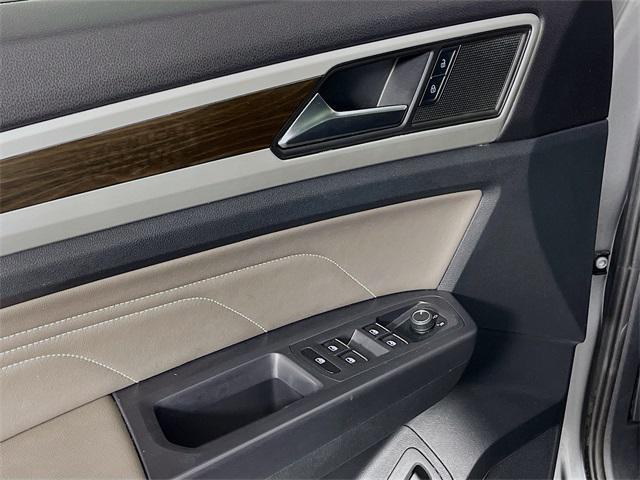 used 2021 Volkswagen Atlas car, priced at $20,000