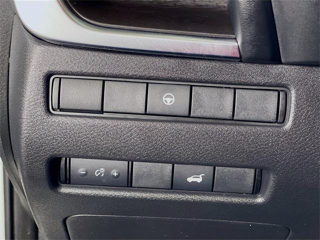 used 2021 Nissan Rogue car, priced at $25,500