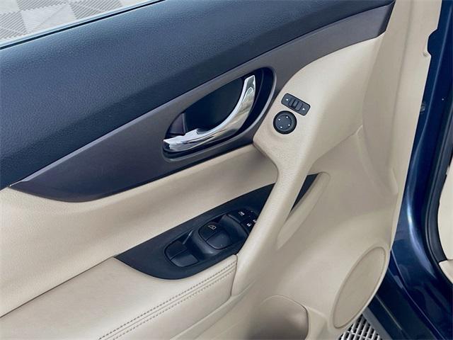 used 2015 Nissan Rogue car, priced at $11,500