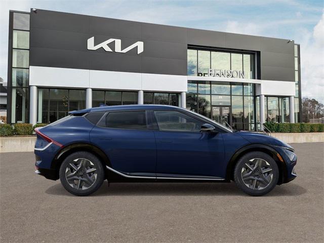 new 2025 Kia EV6 car, priced at $44,580