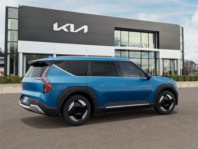 new 2025 Kia EV9 car, priced at $60,652