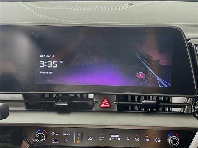 used 2023 Kia Sportage Hybrid car, priced at $27,700