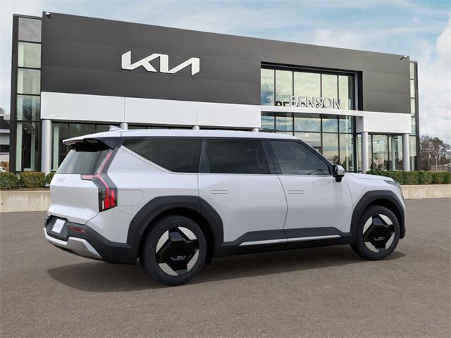 new 2024 Kia EV9 car, priced at $54,115