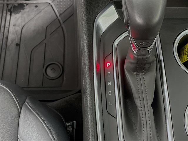 used 2021 Chevrolet Traverse car, priced at $29,900