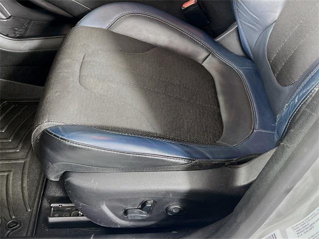 used 2015 Chrysler 200 car, priced at $8,500