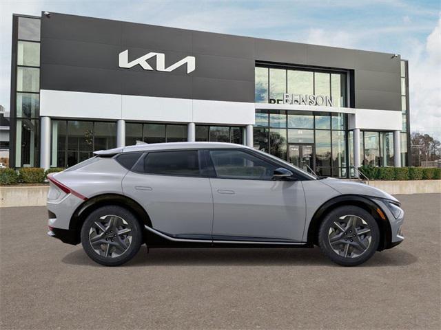 new 2025 Kia EV6 car, priced at $47,915