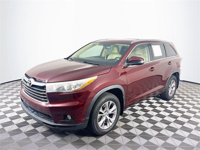 used 2015 Toyota Highlander car, priced at $16,500