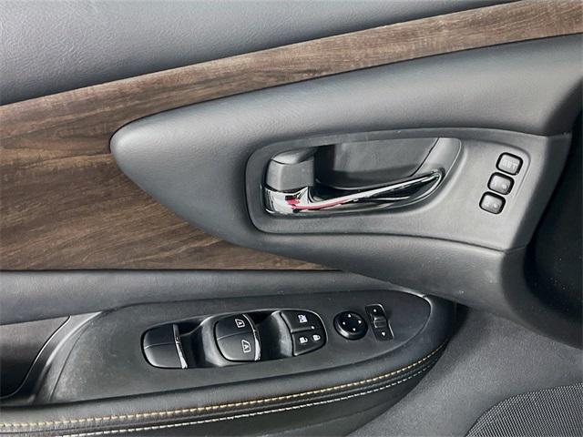 used 2023 Nissan Murano car, priced at $28,000