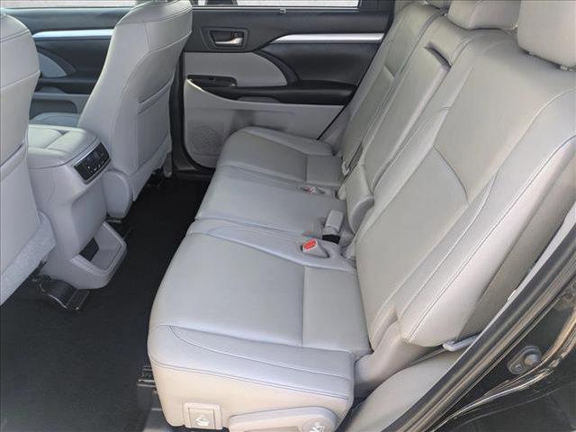used 2019 Toyota Highlander car, priced at $24,953