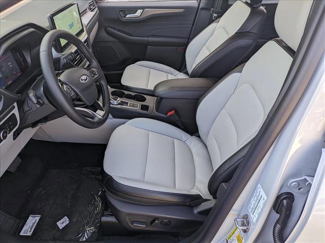 new 2025 Ford Escape PHEV car, priced at $25,899