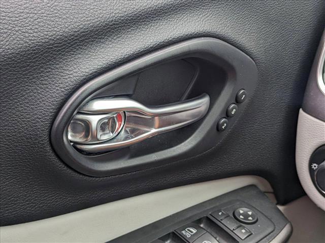 used 2020 Jeep Cherokee car, priced at $18,515