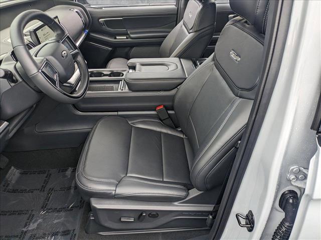 new 2025 Ford Expedition car, priced at $78,999
