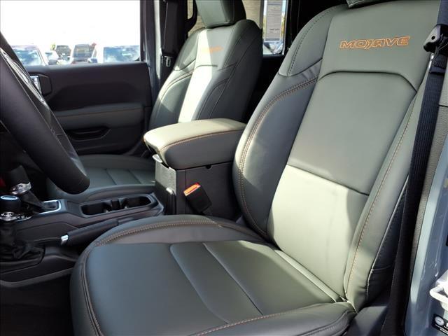 new 2025 Jeep Gladiator car, priced at $55,369