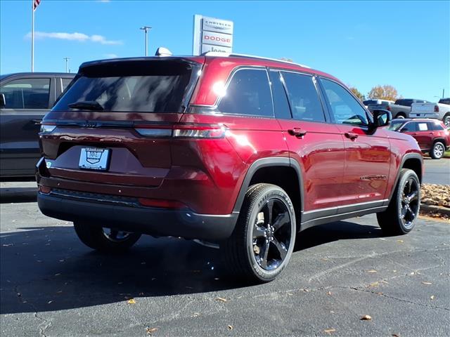new 2025 Jeep Grand Cherokee car, priced at $44,425