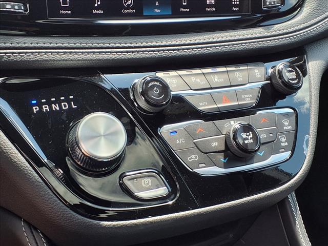 new 2025 Chrysler Pacifica car, priced at $51,088