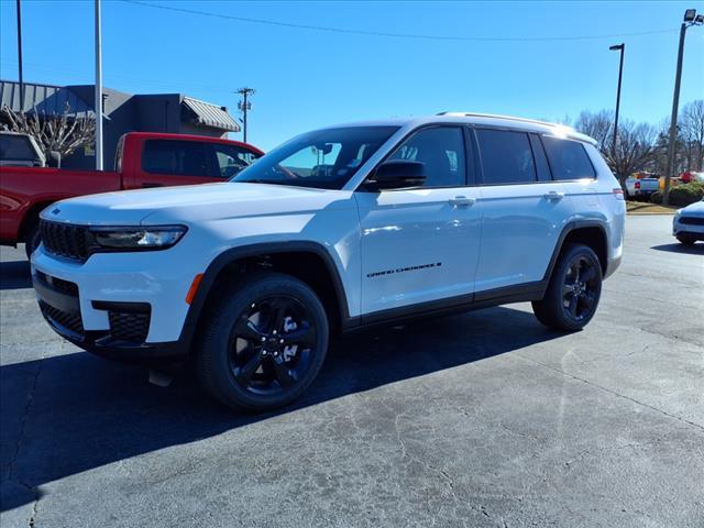 new 2025 Jeep Grand Cherokee L car, priced at $42,035