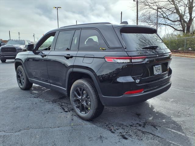 new 2025 Jeep Grand Cherokee car, priced at $37,830