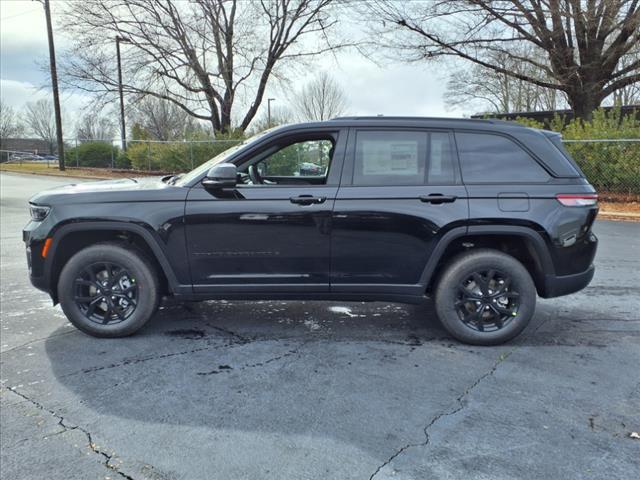 new 2025 Jeep Grand Cherokee car, priced at $37,830