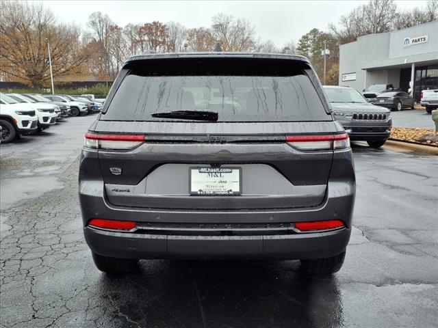 new 2025 Jeep Grand Cherokee car, priced at $40,311