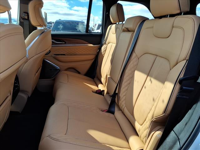 new 2025 Jeep Grand Cherokee car, priced at $58,016