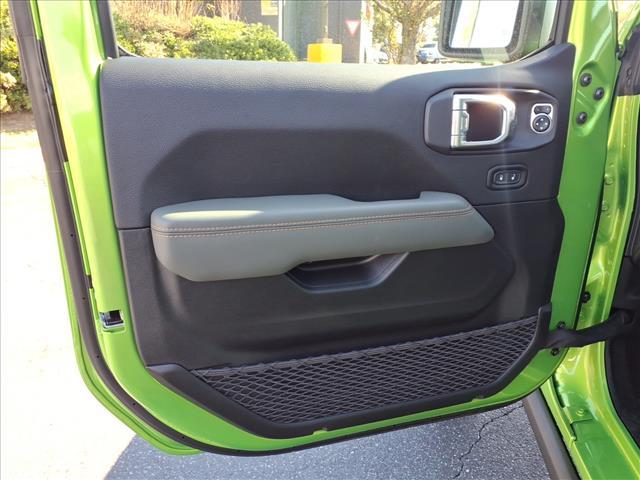 new 2025 Jeep Gladiator car, priced at $54,869