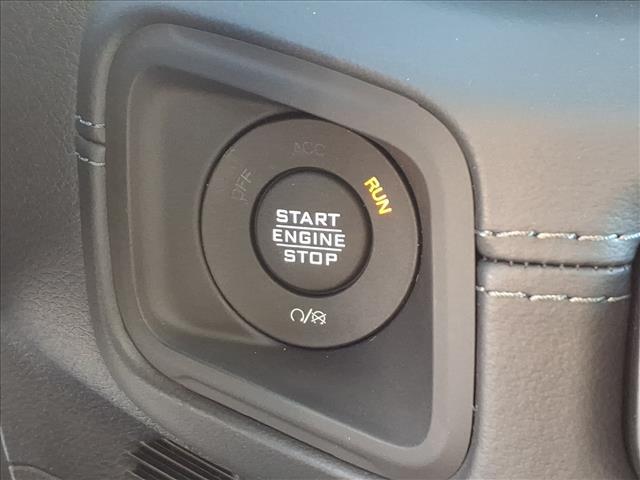 new 2025 Jeep Gladiator car, priced at $54,869