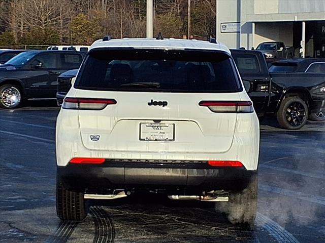 new 2025 Jeep Grand Cherokee L car, priced at $39,545