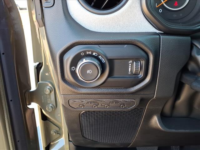new 2025 Jeep Wrangler car, priced at $40,738