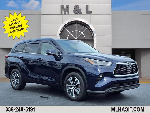 used 2023 Toyota Highlander car, priced at $36,250