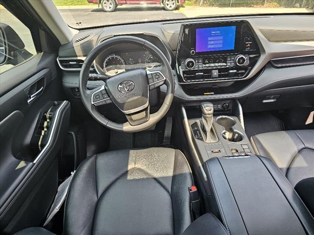 used 2023 Toyota Highlander car, priced at $38,750