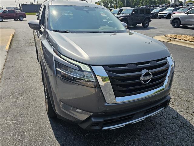 used 2024 Nissan Pathfinder car, priced at $37,250