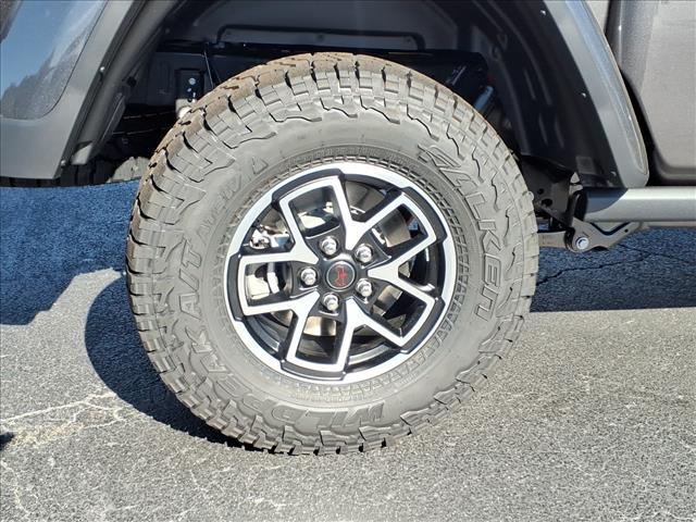 new 2025 Jeep Gladiator car, priced at $50,713