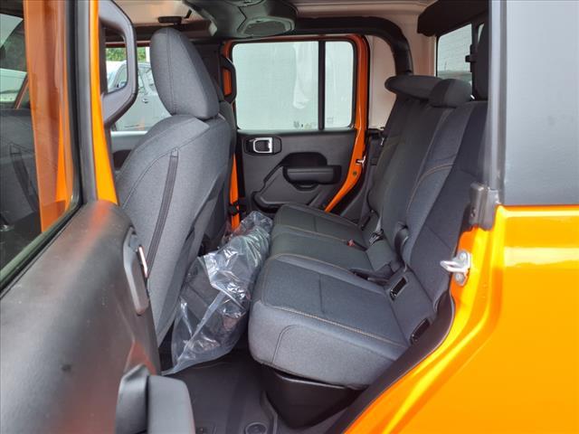 new 2025 Jeep Gladiator car, priced at $45,253