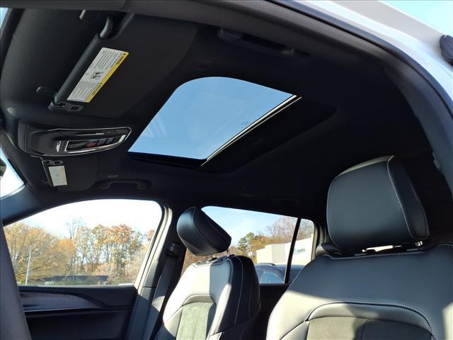 new 2025 Jeep Grand Cherokee L car, priced at $39,525