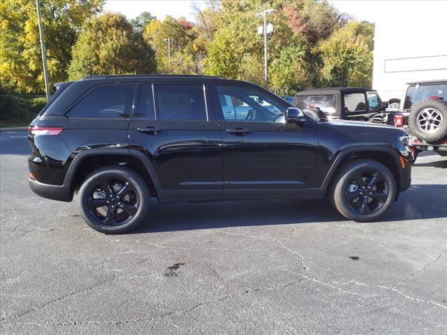 new 2025 Jeep Grand Cherokee car, priced at $48,235