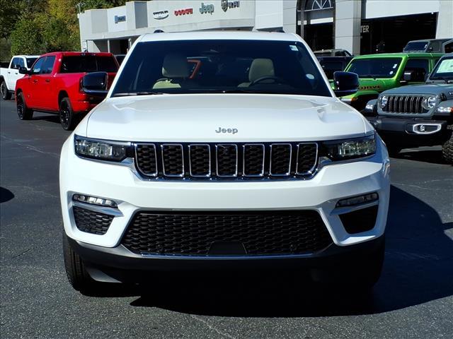 new 2025 Jeep Grand Cherokee car, priced at $43,570
